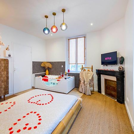 Le Nid D'Eliyah, Suites Avec Jacuzzi 15Min Disneyland Paris Nanteuil-les-Meaux Ngoại thất bức ảnh