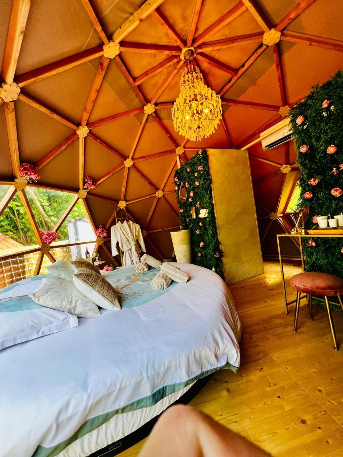 Le Nid D'Eliyah, Suites Avec Jacuzzi 15Min Disneyland Paris Nanteuil-les-Meaux Ngoại thất bức ảnh