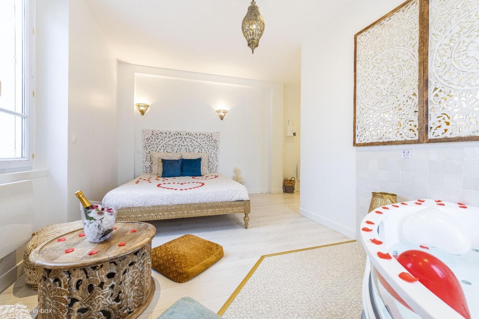 Le Nid D'Eliyah, Suites Avec Jacuzzi 15Min Disneyland Paris Nanteuil-les-Meaux Ngoại thất bức ảnh