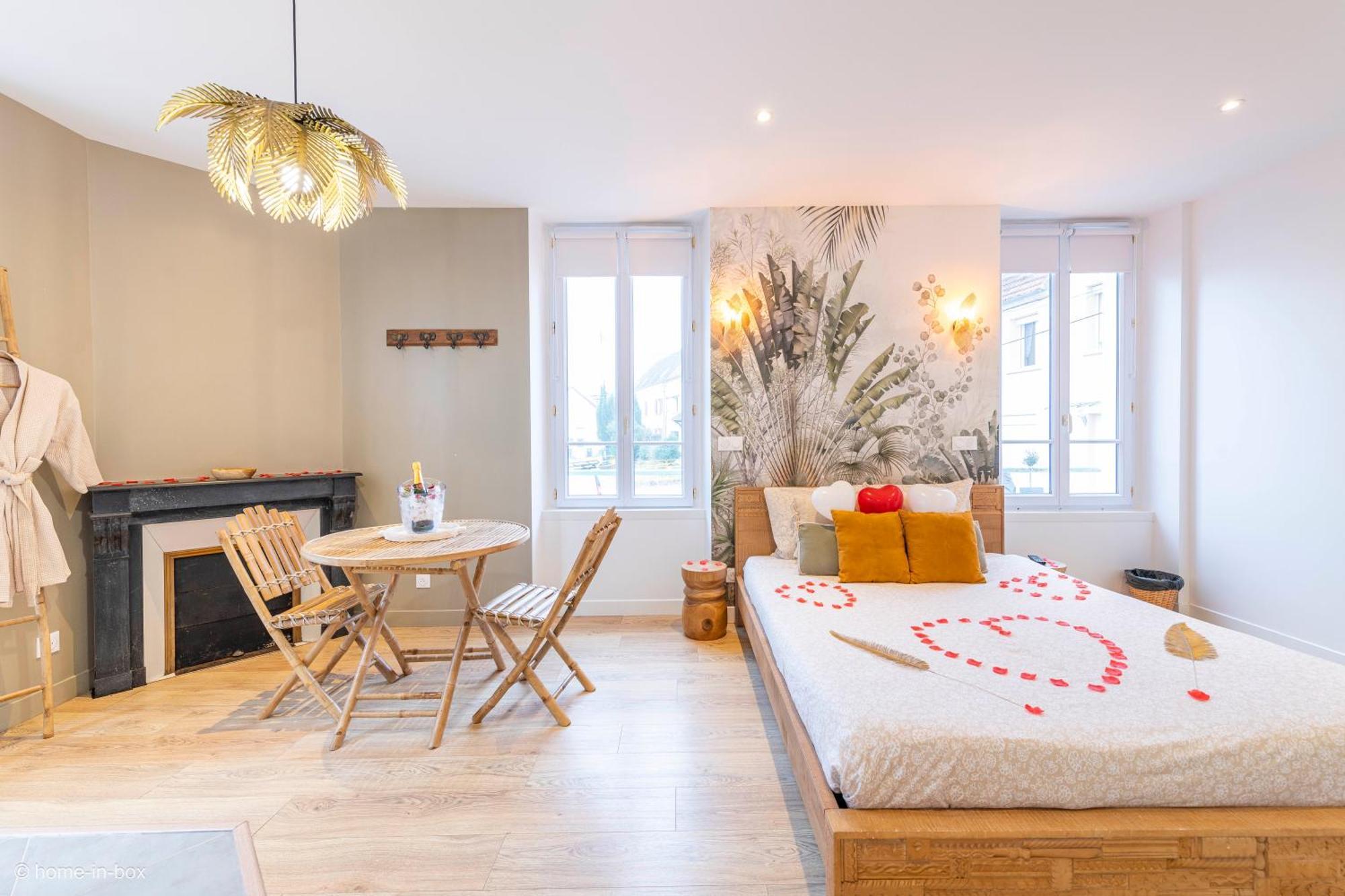 Le Nid D'Eliyah, Suites Avec Jacuzzi 15Min Disneyland Paris Nanteuil-les-Meaux Ngoại thất bức ảnh