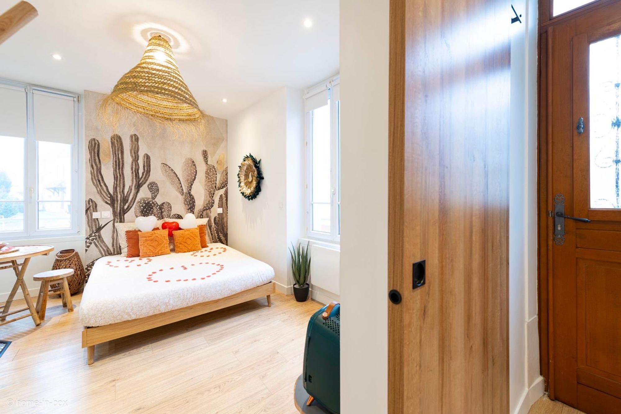 Le Nid D'Eliyah, Suites Avec Jacuzzi 15Min Disneyland Paris Nanteuil-les-Meaux Ngoại thất bức ảnh